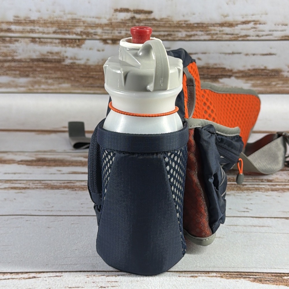 Ultimate Direction Kaviti Lumbar Hydration Pack Used, Comes W/Bottle - Picture 3 of 7